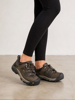 KEEN Steel Toe Work Hiking Shoes Men’s 6 Women’s 7.5 Brown Safety Shoes